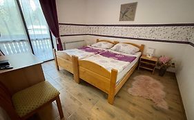 Guest House Kmečki Hram
